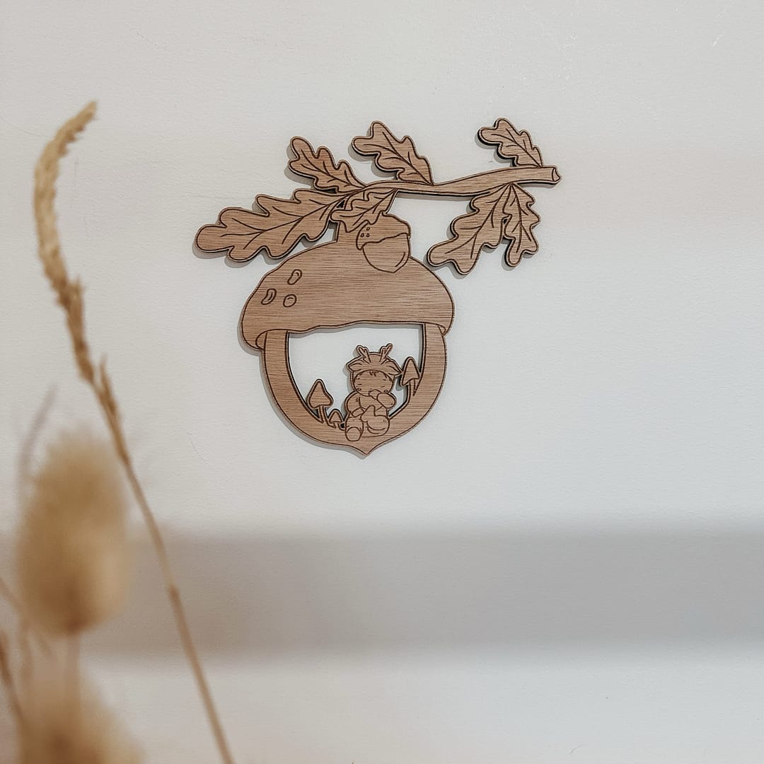 Branche de chêne avec son bébé